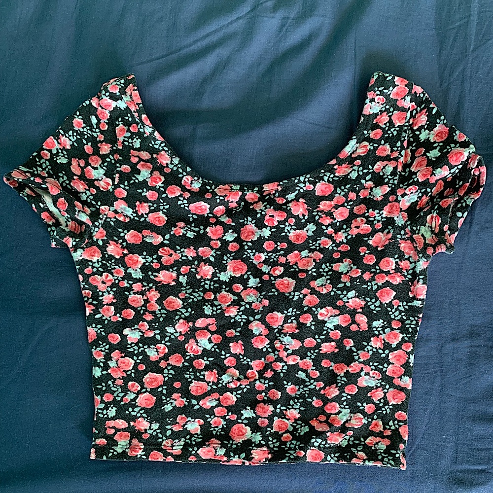 Floral crop top tee - S